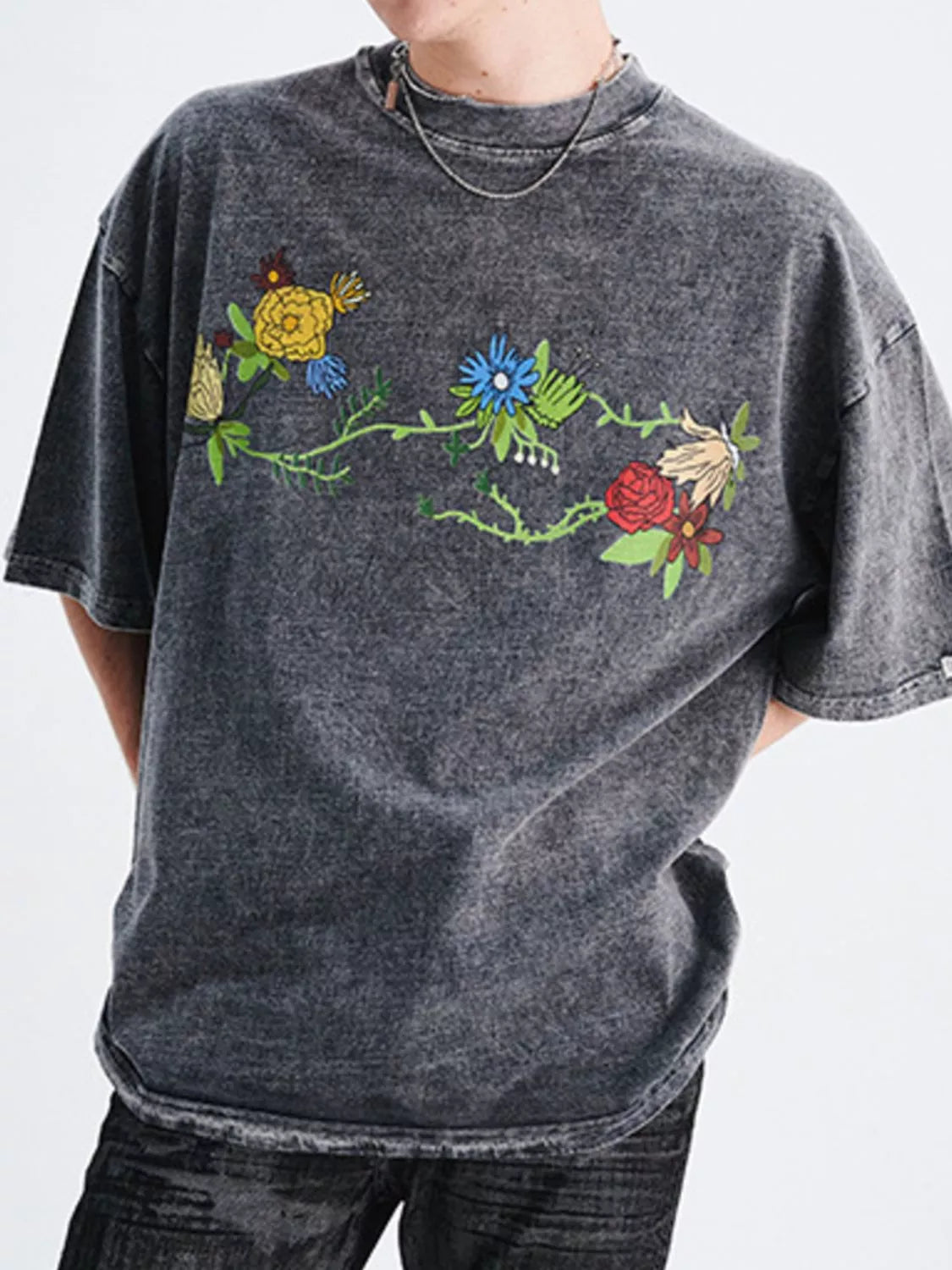 Men's Embroidered Round Neck Short Sleeve T-Shirt